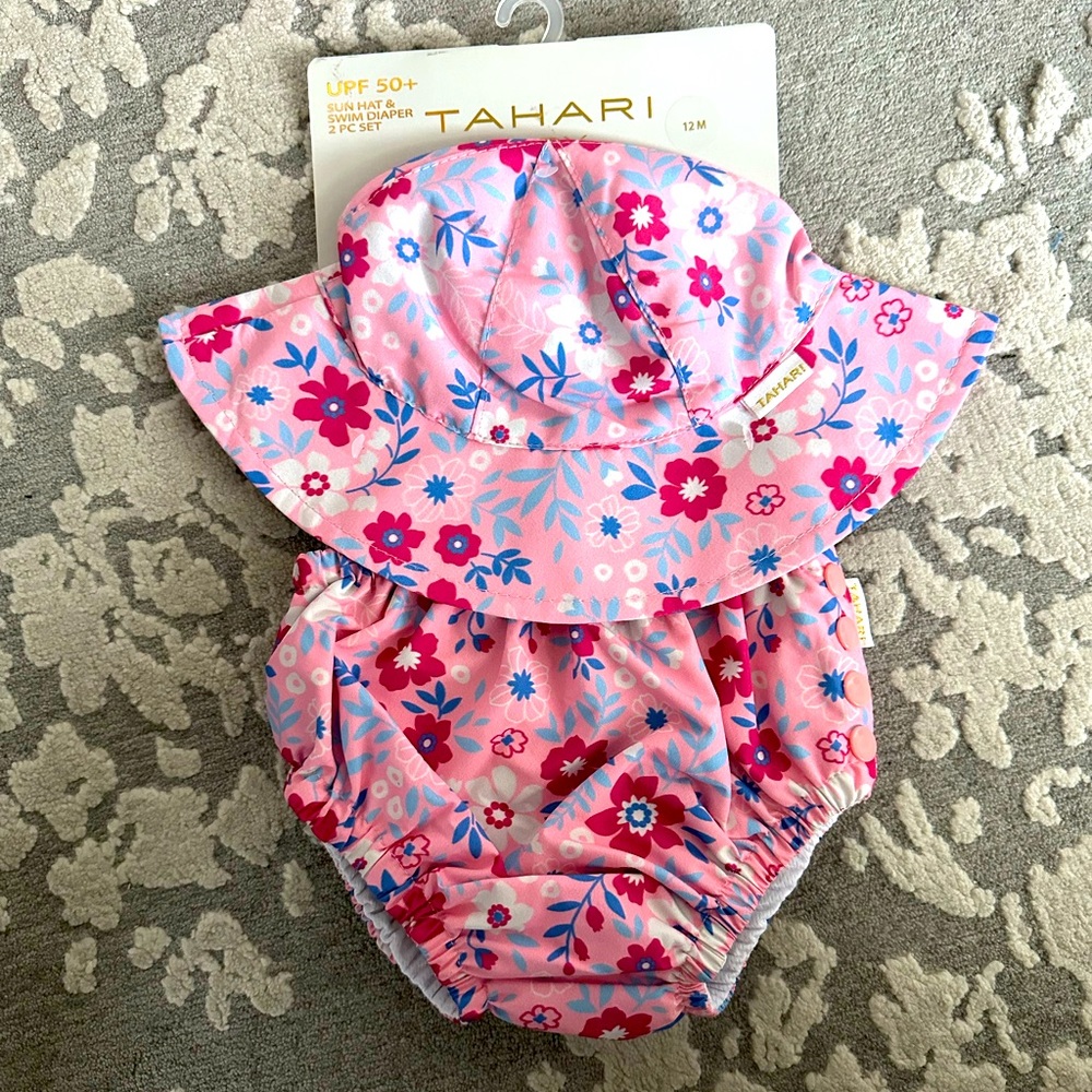 Baby girl swim